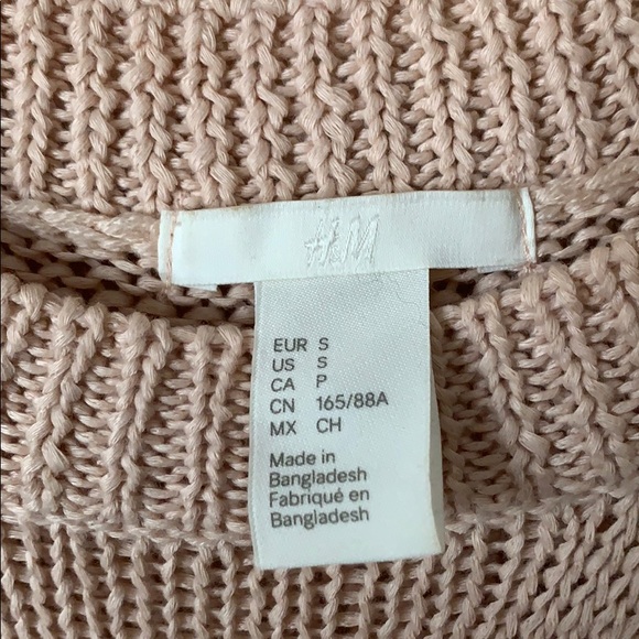🌸H&M Pink sweater top - Picture 3 of 5
